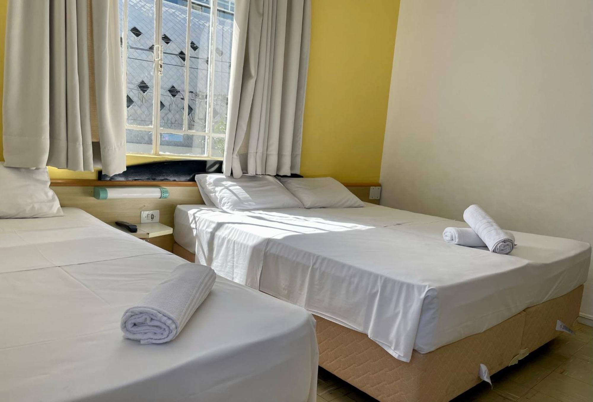 Hotel Blumenau Centro Curitiba Room photo